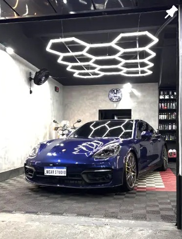 Porsche 911 na baia da MCAR Studio